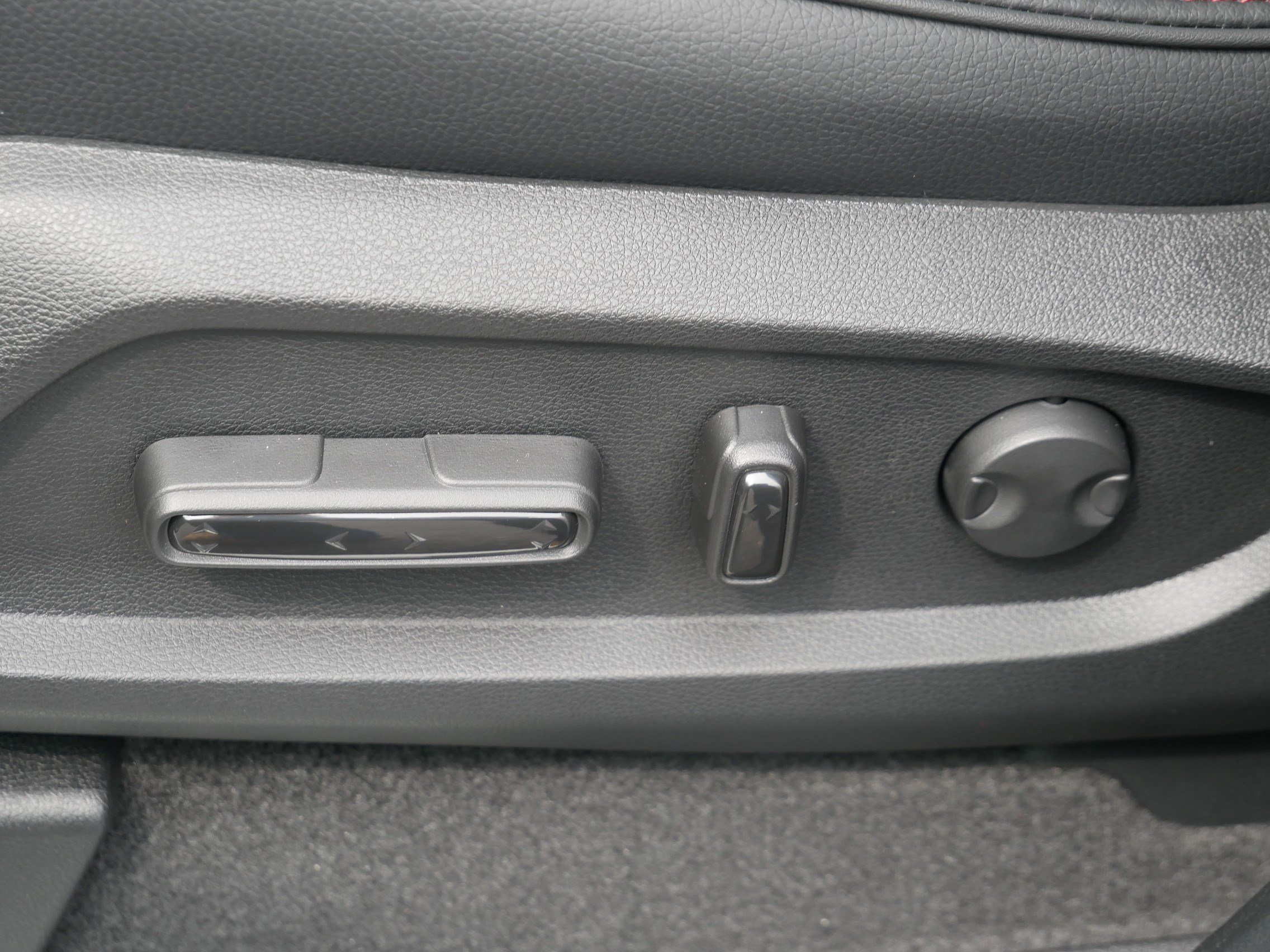 New 2026 Honda Pilot Black Edition image 16