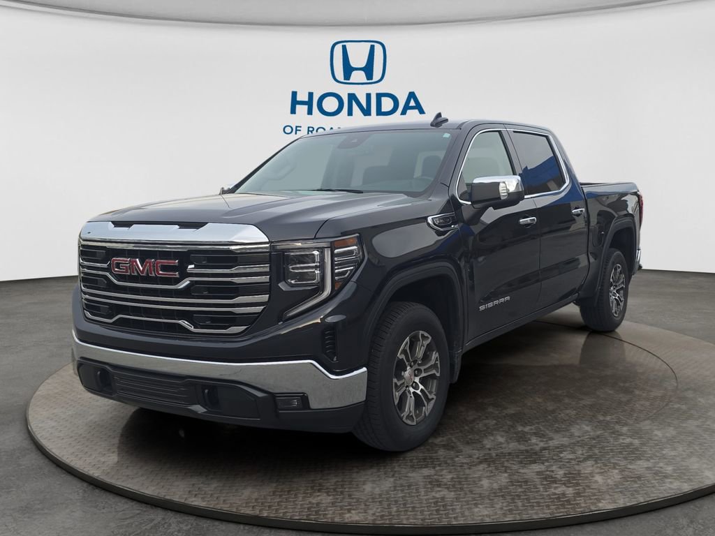 Used 2025 GMC Sierra 1500 SLT image 1