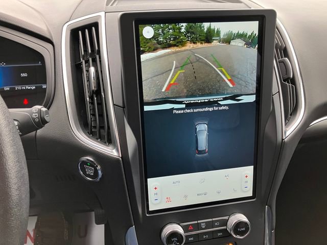 Used 2024 Ford Edge Titanium AWD/4WD image 11