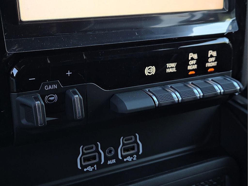 New 2026 RAM 2500 Laramie w/ Night Edition image 15