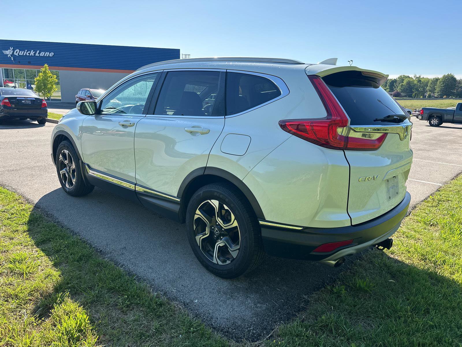 Used 2019 Honda CR-V Touring image 13
