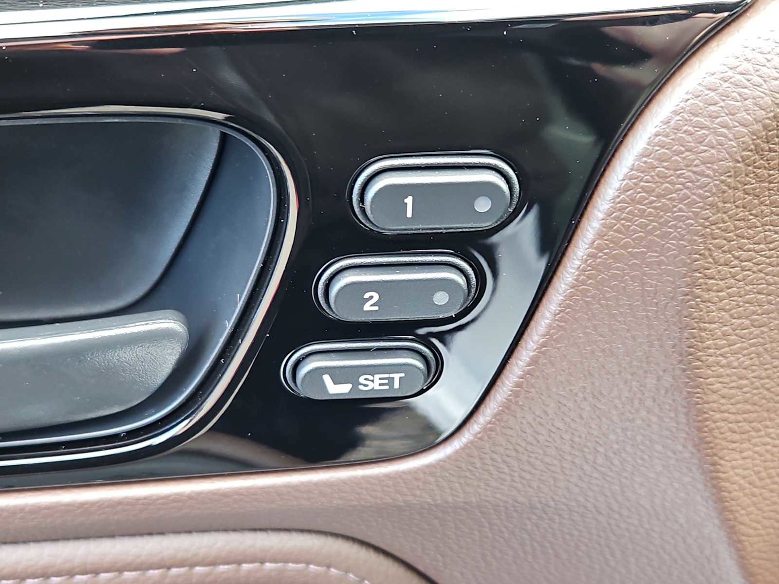 New 2026 Honda Odyssey Touring image 17