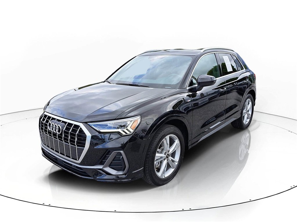 Certified 2024 Audi Q3 2.0T Premium Plus w/ Premium Plus Package image 2