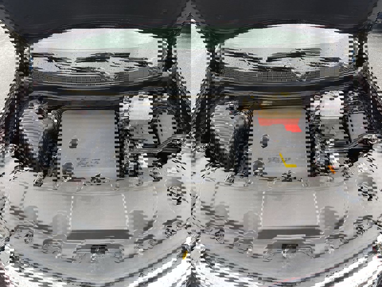 Used 2023 Chevrolet Traverse LT image 28