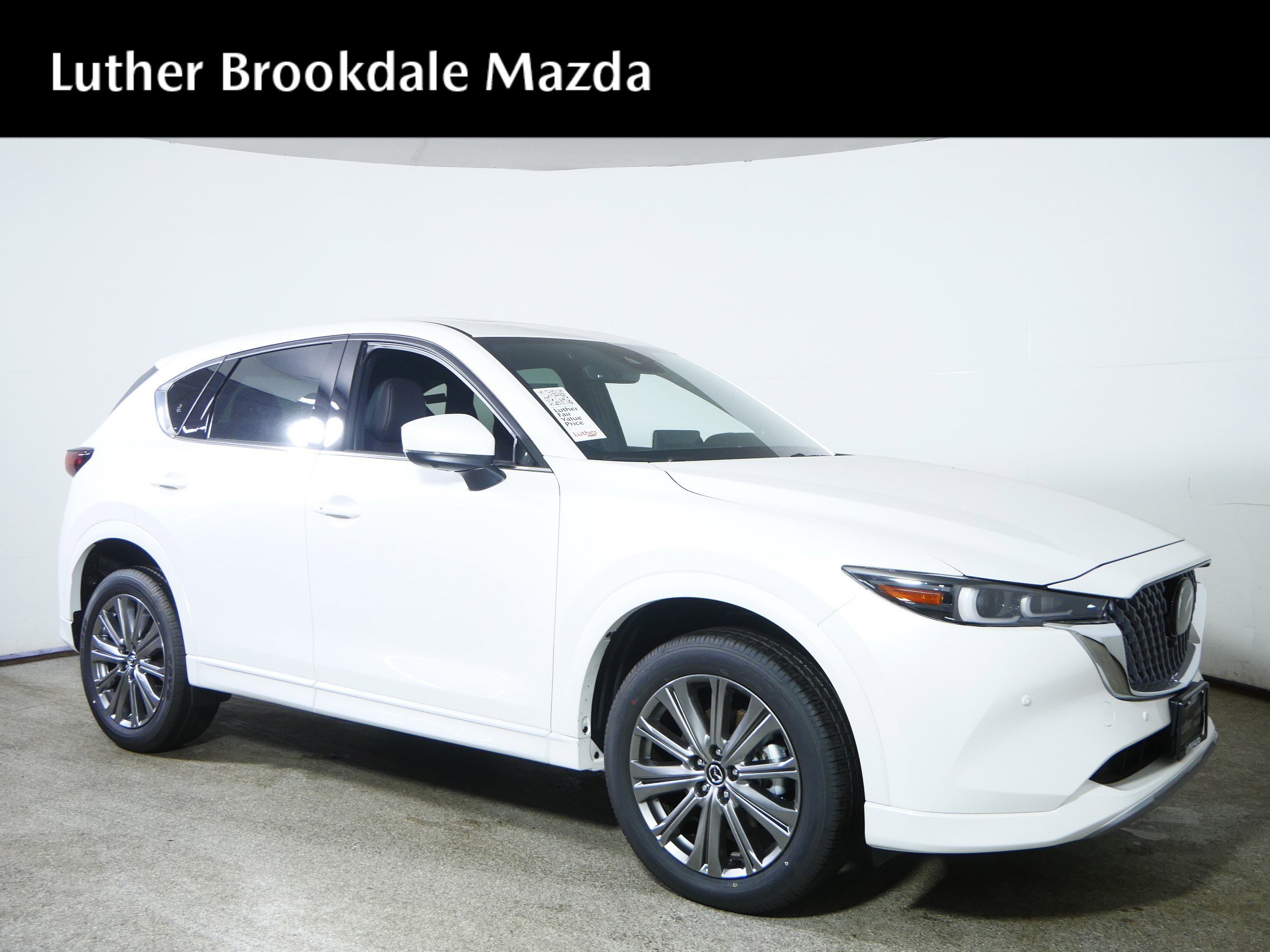 New 2025 MAZDA CX-5 Signature