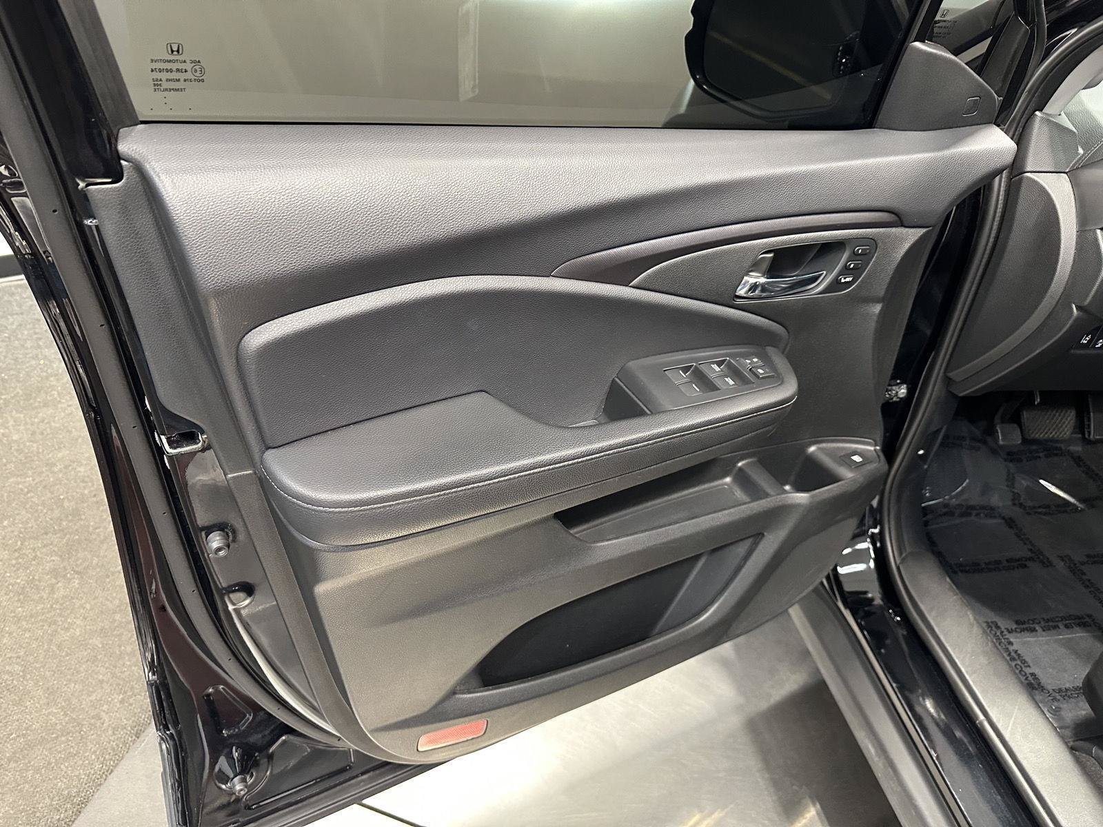 Certified 2024 Honda Ridgeline RTL image 10