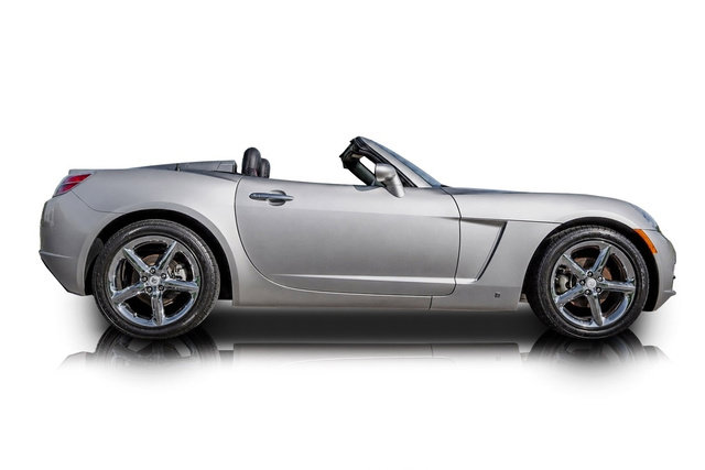 Used 2008 Saturn Sky Red Line RWD image 2