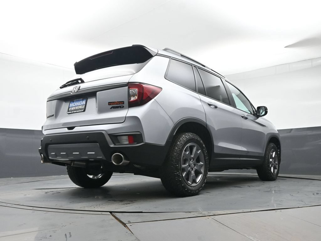 Certified 2024 Honda Passport TrailSport image 35