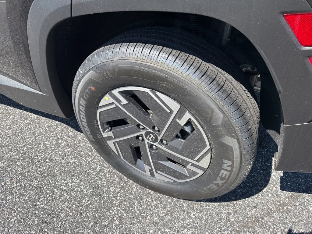 New 2026 Hyundai Tucson Blue SE AWD/4WD image 17