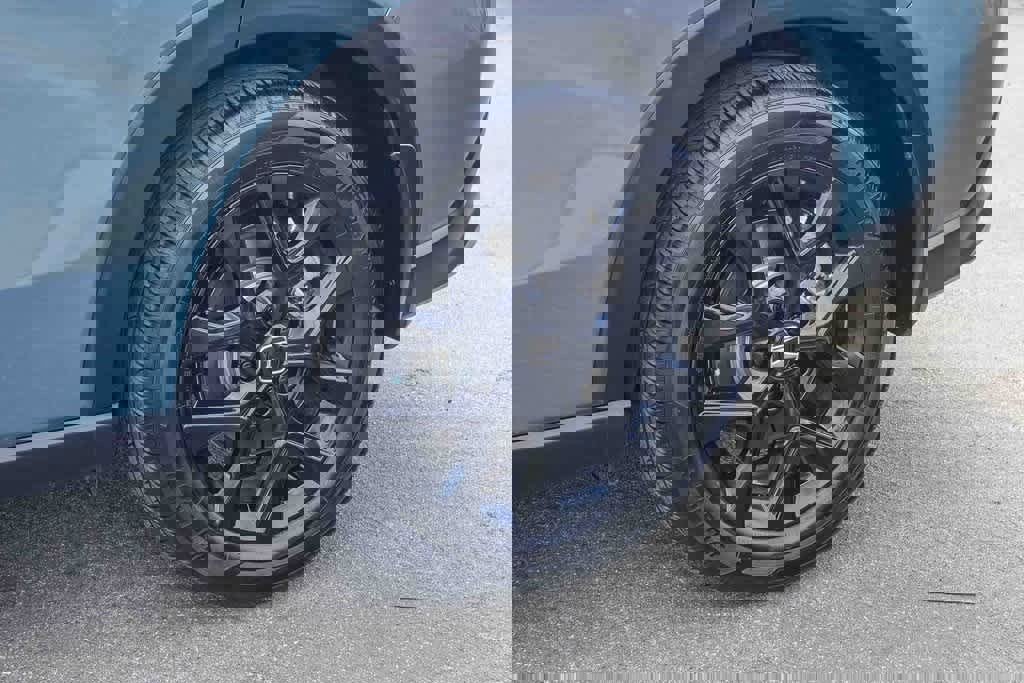 Used 2025 Honda HR-V Sport image 10