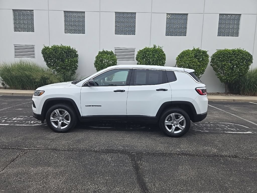 Used 2024 Jeep Compass Sport AWD/4WD image 5