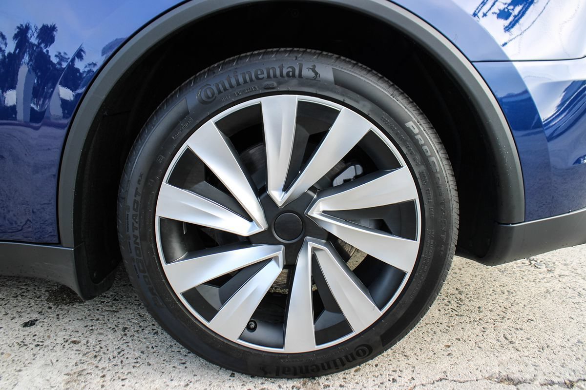 Used 2026 Tesla Model Y Long Range AWD/4WD image 39