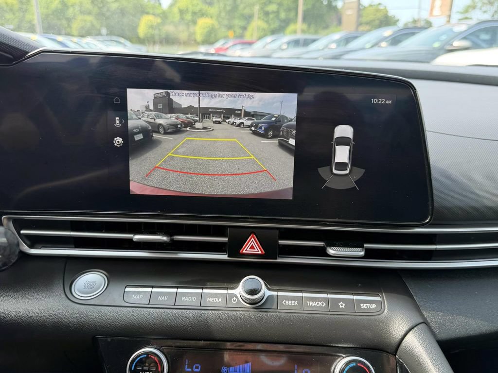 Used 2023 Hyundai Elantra Limited FWD image 24