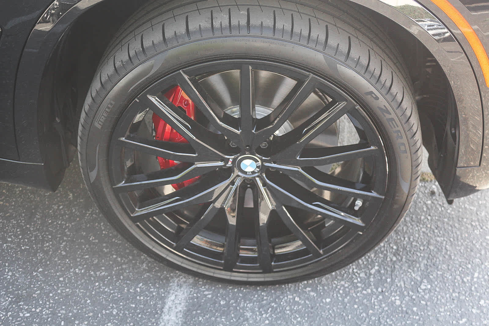 Used 2026 BMW X5 M60i w/ Executive Package image 9