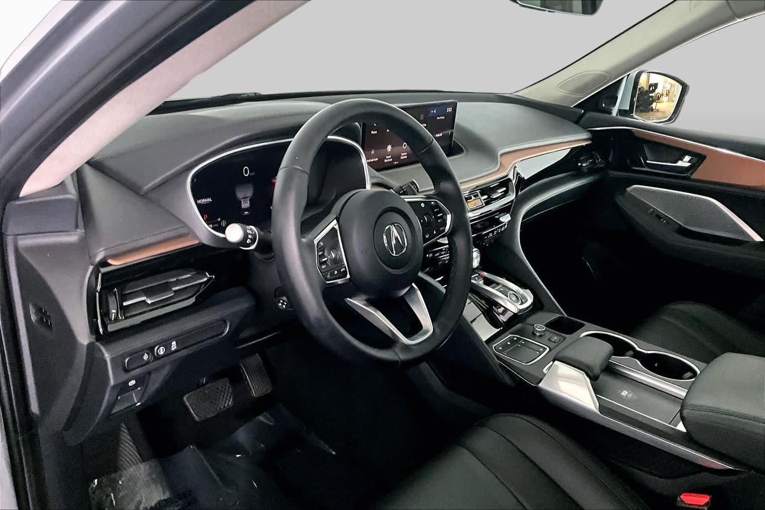 Used 2022 Acura MDX SH-AWD image 18