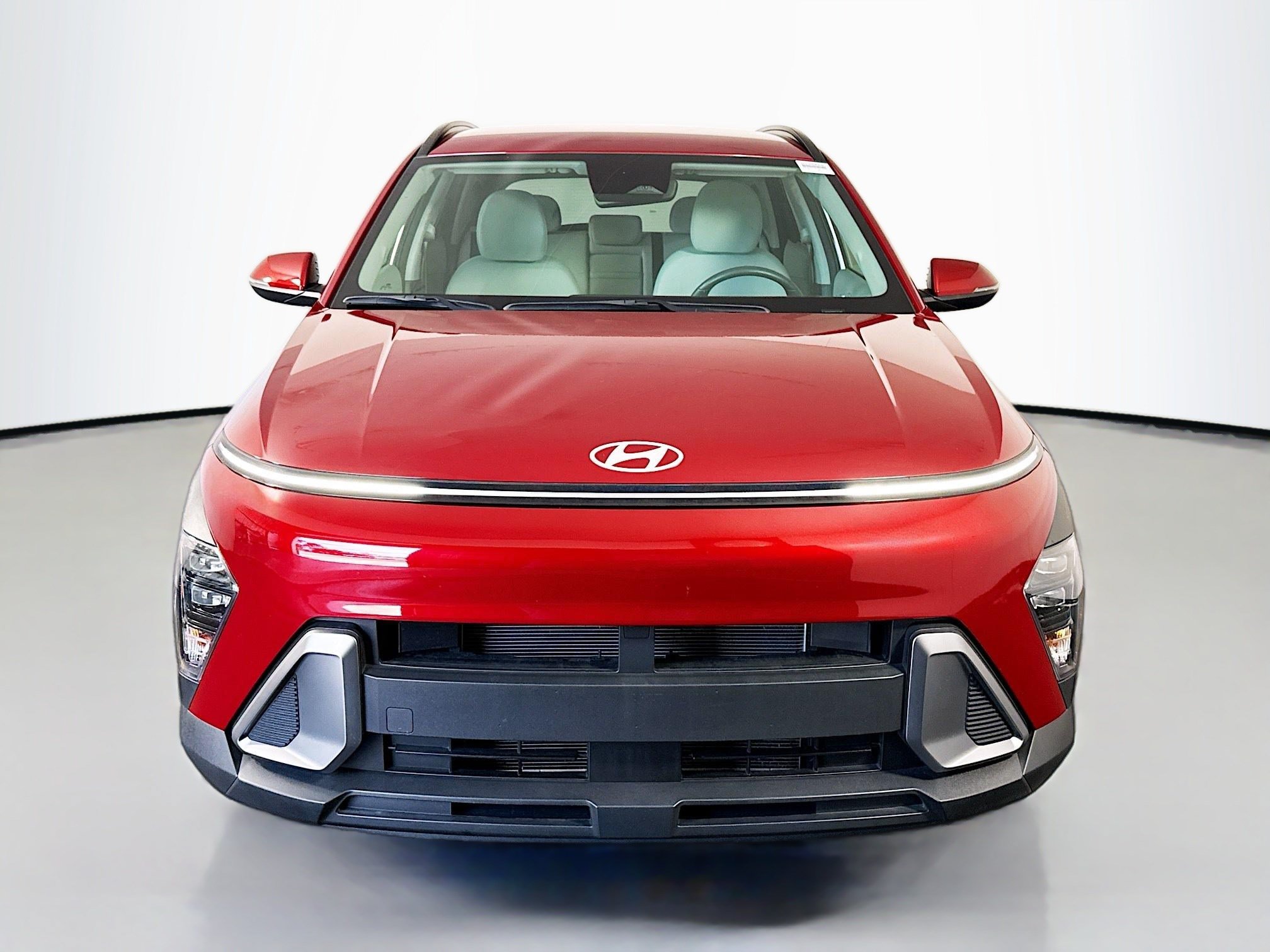 Used 2024 Hyundai Kona SEL FWD image 2