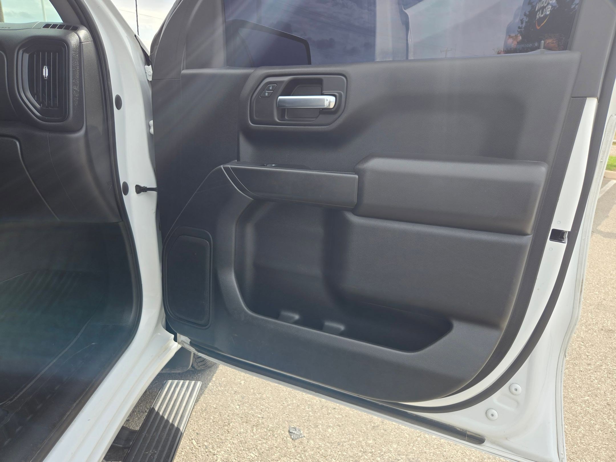 Certified 2022 Chevrolet Silverado 1500 Custom image 23