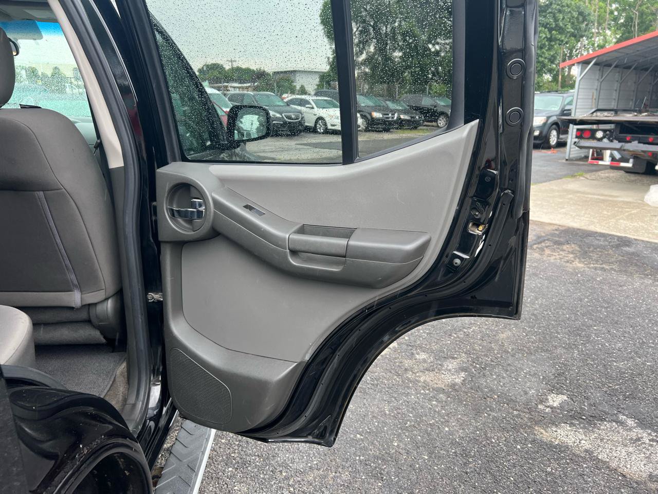 Used 2012 Nissan Xterra S AWD/4WD image 13
