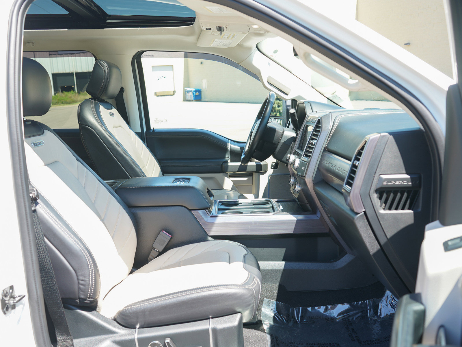 Used 2020 Ford F350 Limited AWD/4WD image 11