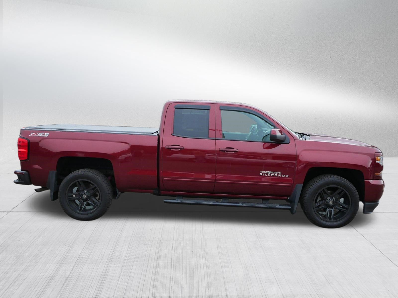 Used 2017 Chevrolet Silverado 1500 LT w/ True North Edition AWD/4WD image 8
