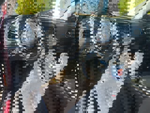 Used 2015 Chrysler 200 Limited image 9