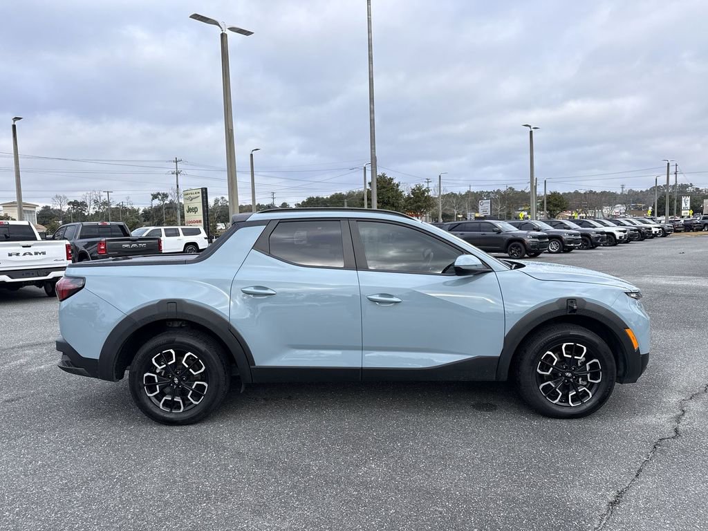 Used 2022 Hyundai Santa Cruz SEL Premium image 2