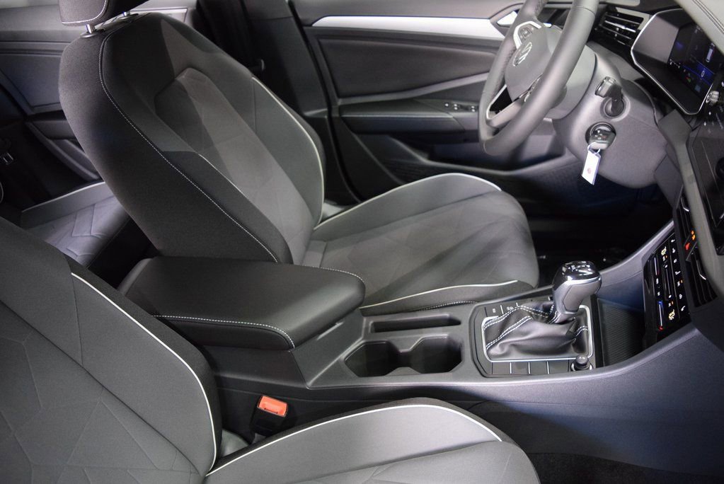 New 2026 Volkswagen Jetta Sport image 7