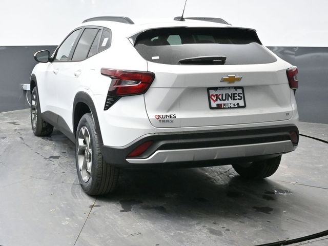 New 2026 Chevrolet Trax LT w/ Driver Confidence Package image 10