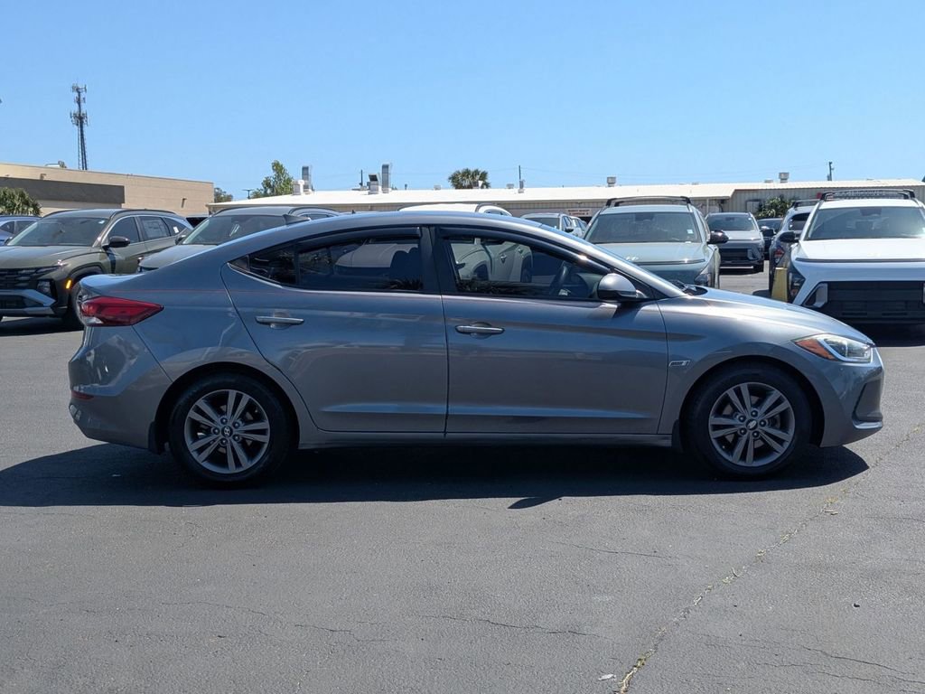 Used 2018 Hyundai Elantra SEL image 4