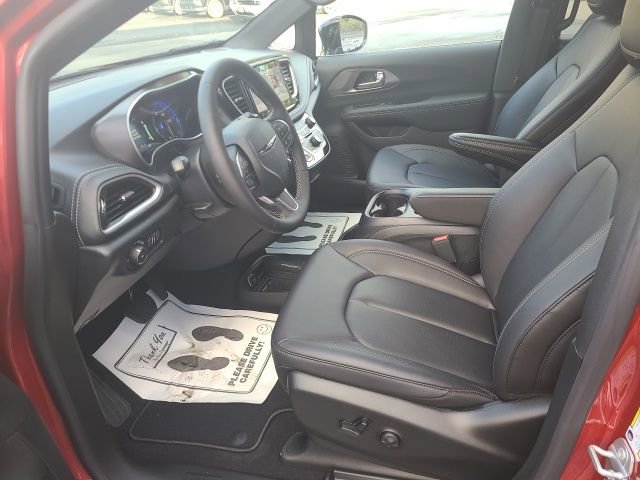 New 2026 Chrysler Pacifica Select image 11