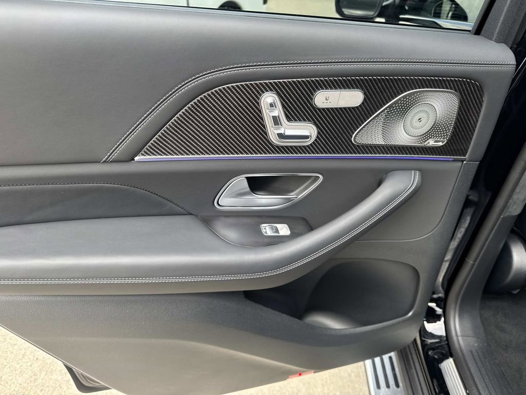 New 2026 Mercedes-Benz GLS 63 AMG 4MATIC image 13