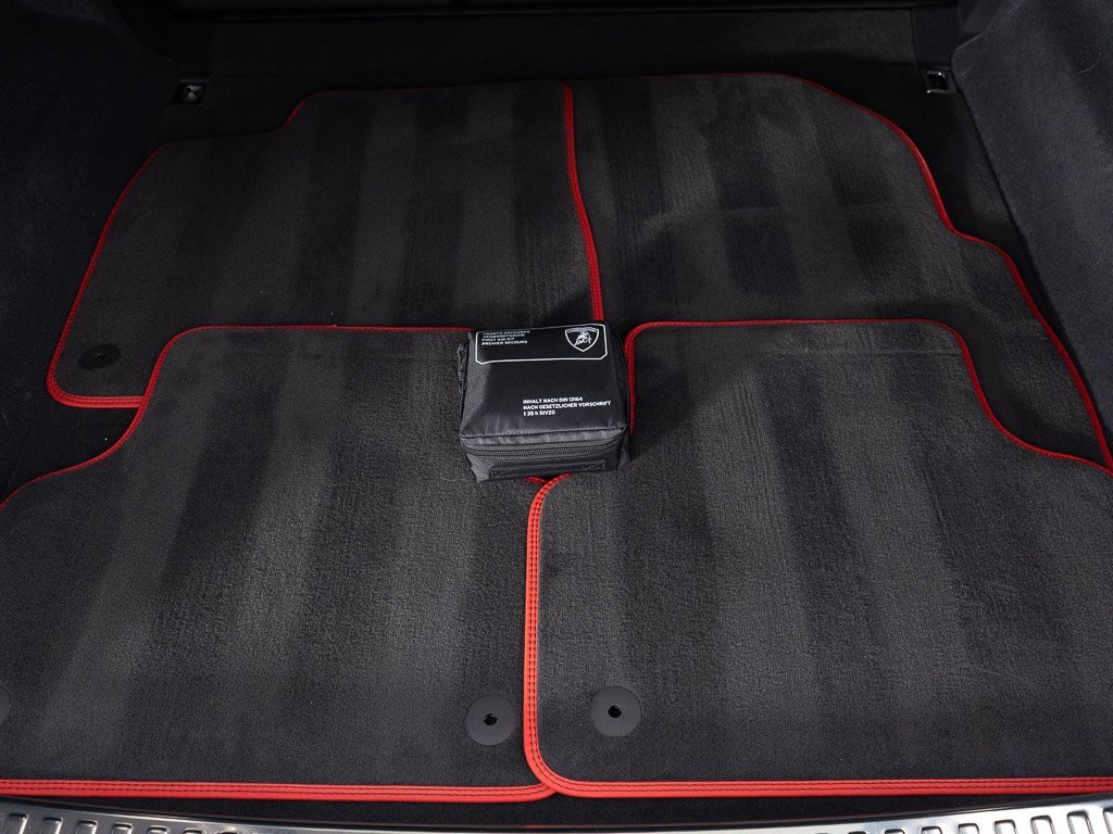 Used 2023 Lamborghini Urus S image 44