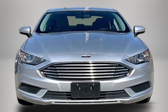 Used 2018 Ford Fusion S image 3