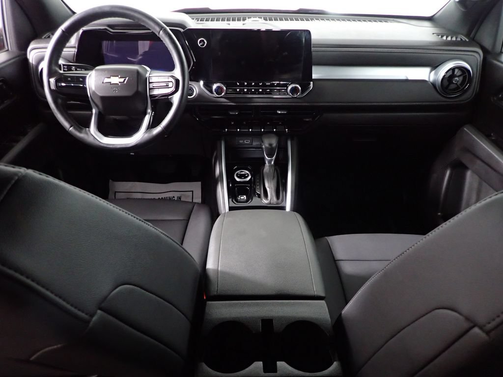 Used 2024 Chevrolet Colorado LT w/ LT Convenience Package III AWD/4WD image 32