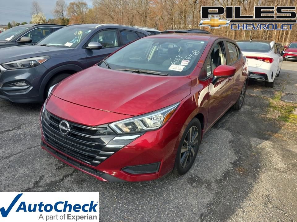 Used 2024 Nissan Versa SV w/ Trunk Package image 1