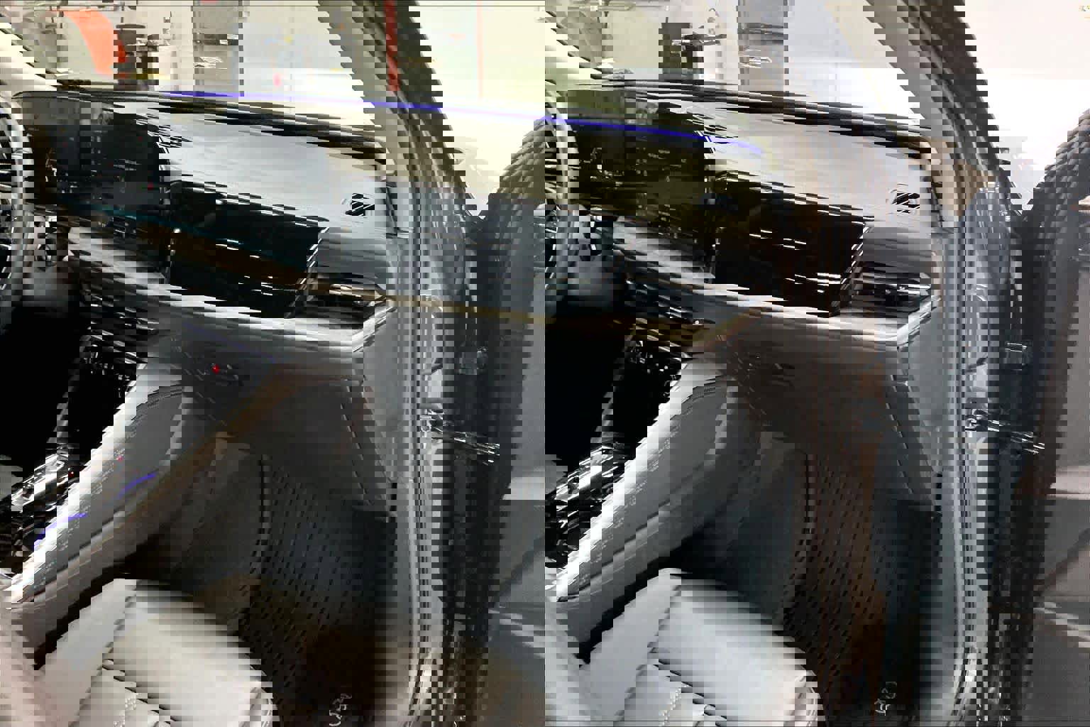 Used 2025 Audi Q5 Premium Plus w/ Premium Plus image 19