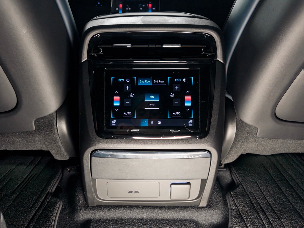 Used 2025 Cadillac Escalade IQ Luxury 2 w/ LPO, Premium Carpet Package AWD/4WD image 21