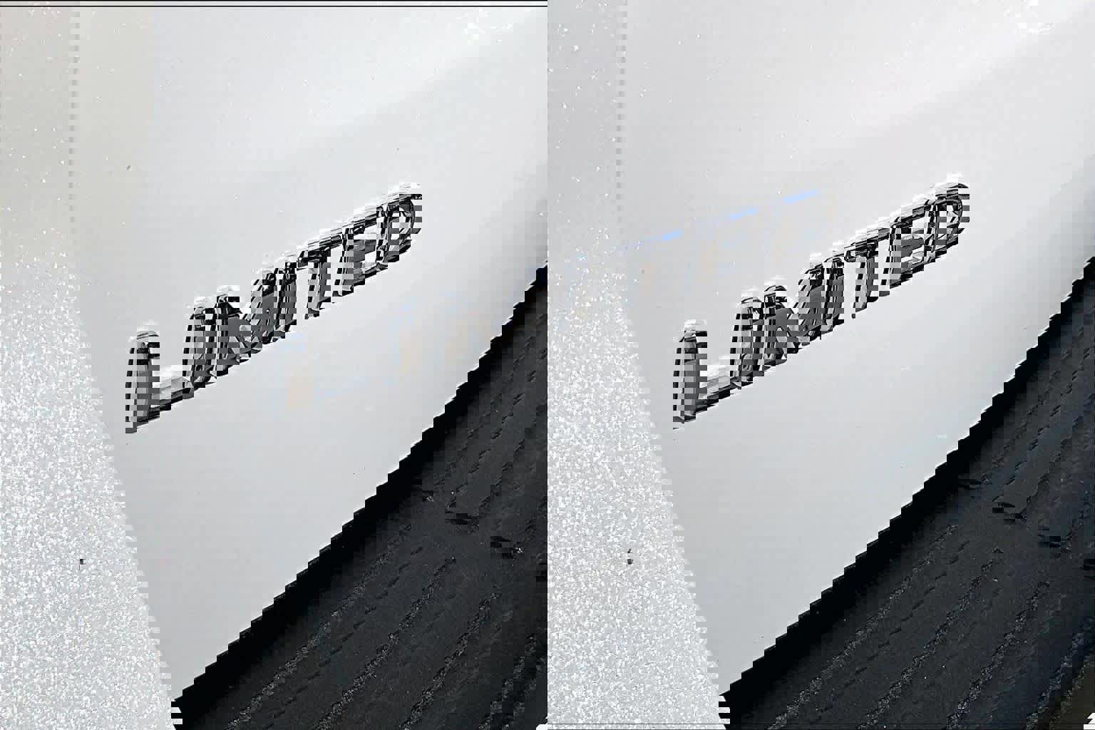 Used 2024 Ford Expedition Max Limited image 9