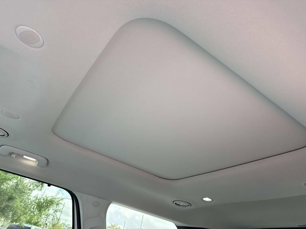 Used 2026 Hyundai Palisade Calligraphy image 23