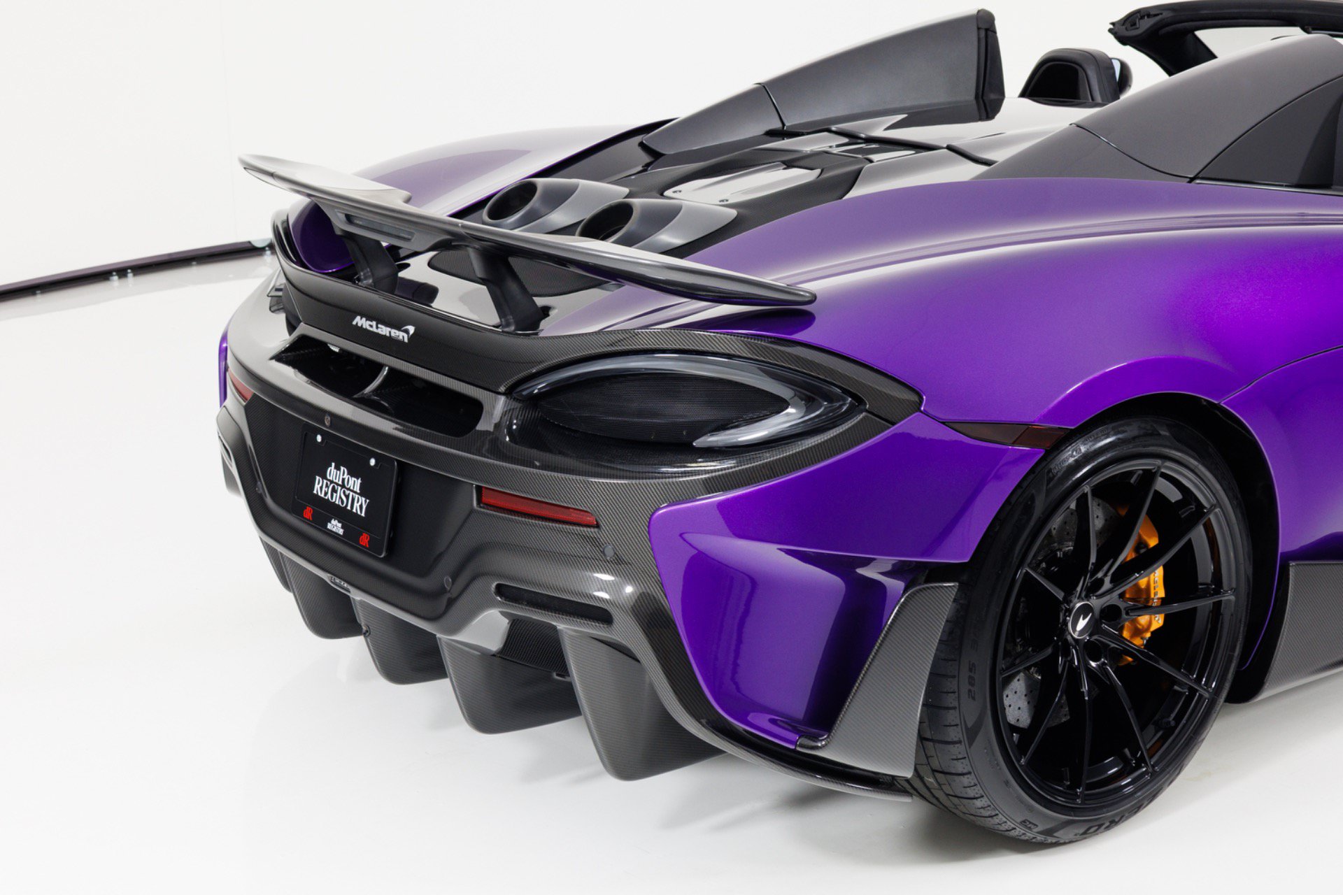 Used 2020 McLaren 600LT Spider RWD image 78