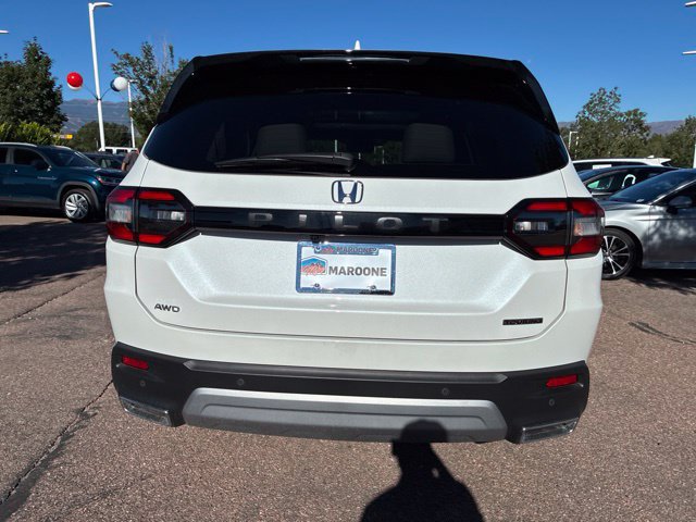 Certified 2025 Honda Pilot Touring image 31