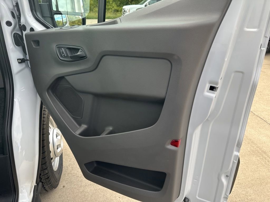 New 2026 Ford Transit 250 148 Medium Roof Extended AWD image 16