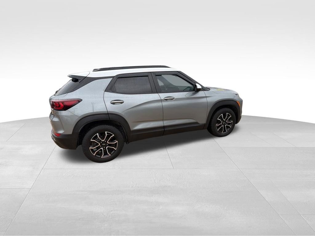 Used 2025 Chevrolet TrailBlazer ACTIV w/ Convenience Package image 12