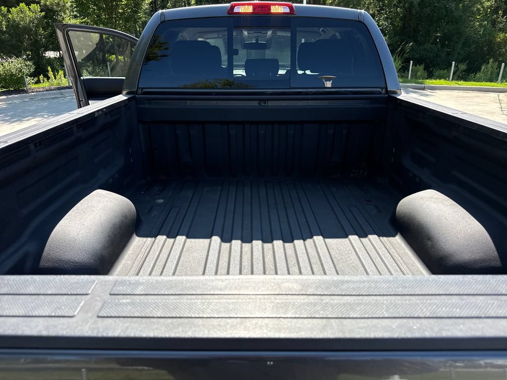 Used 2016 Toyota Tundra SR5 w/ SR5 Upgrade Package AWD/4WD image 32