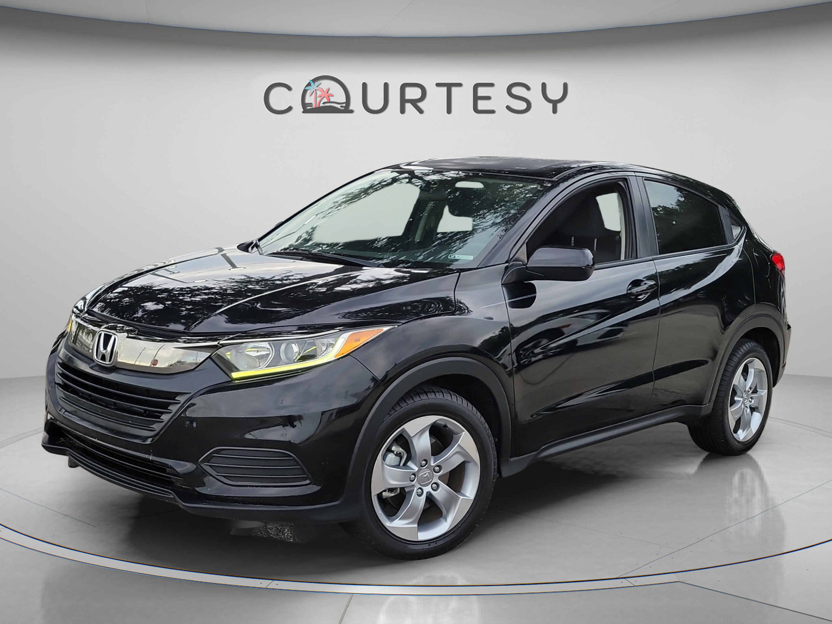 Used 2019 Honda HR-V LX image 1