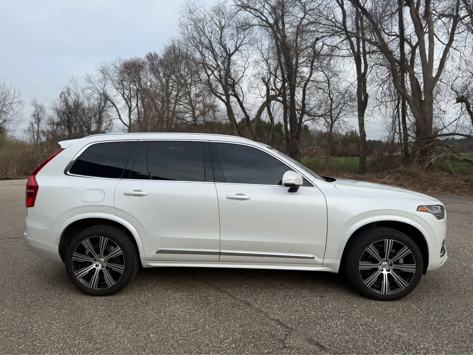 Used 2025 Volvo XC90 B6 Plus w/ Protection Package Premier image 6