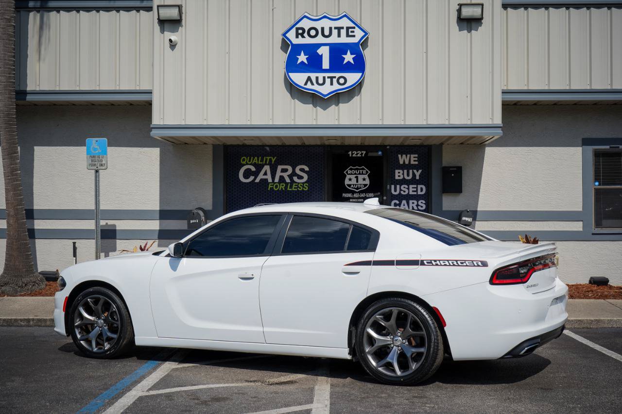 Used 2016 Dodge Charger SXT w/ Plus Group RWD image 6