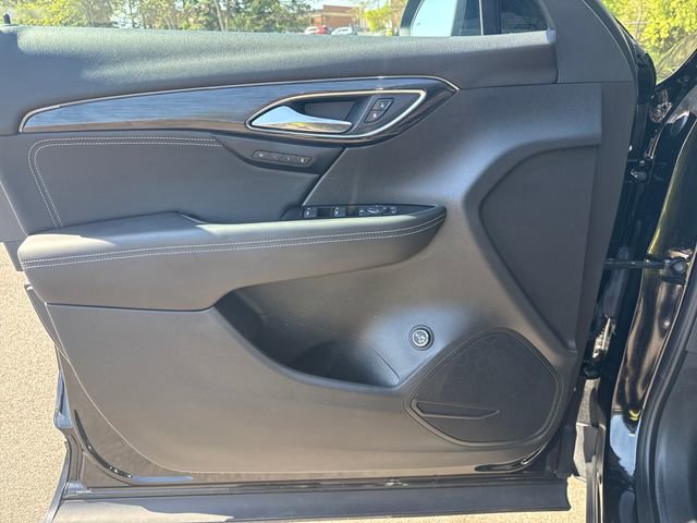 Used 2023 Buick Envision Essence w/ Sport Touring Package AWD/4WD image 14