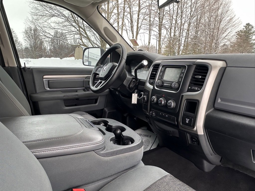 Used 2015 RAM 3500 SLT w/ Cold Weather Group image 33