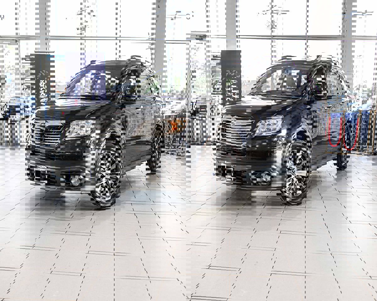 Used 2010 Subaru Tribeca Limited image 7